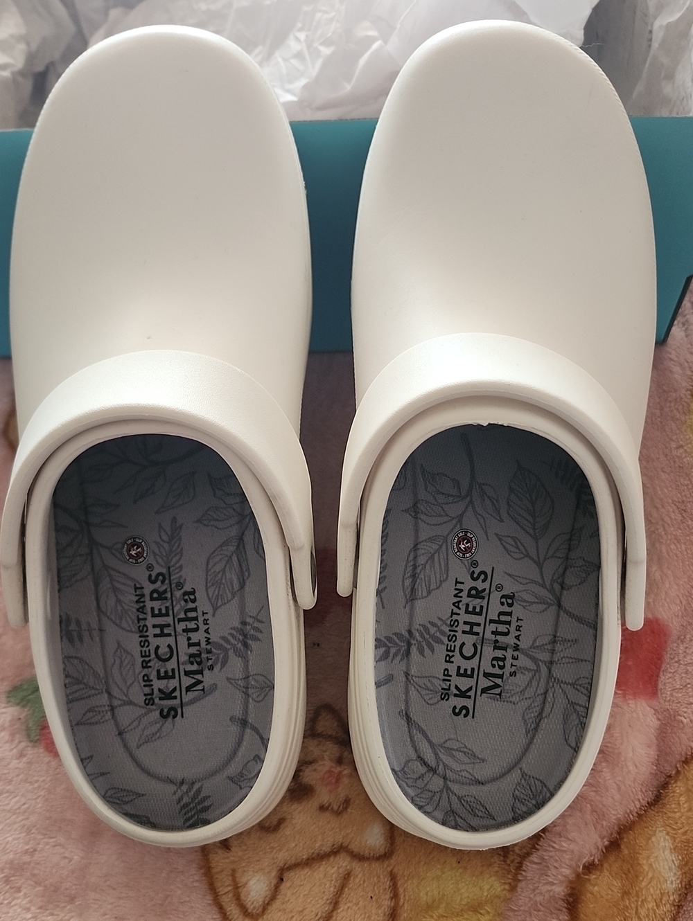 Skechers Martha Stewart Women's Slip Resistant White Slip-On Clogs